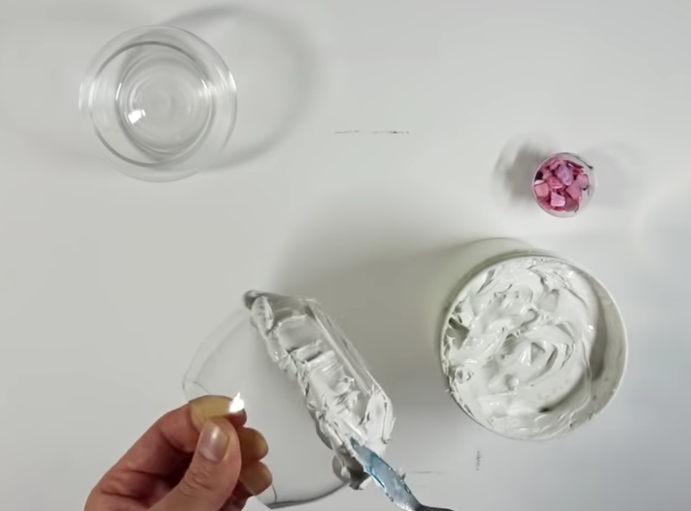 teelicht mit strukturpaste dekorieren